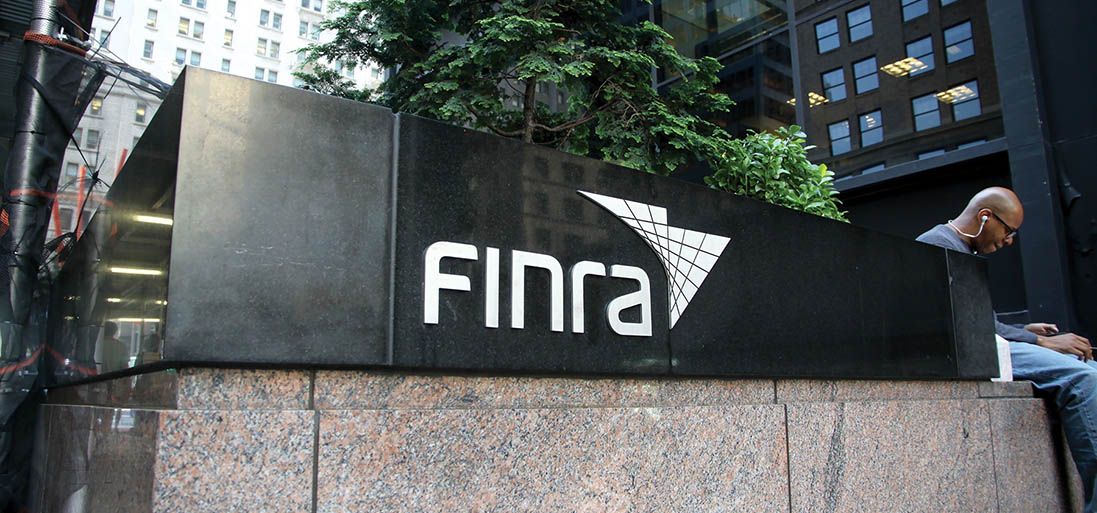 FINRA приказывает Robinhood выплатить рекордный штраф в размере 70 миллионов долларов