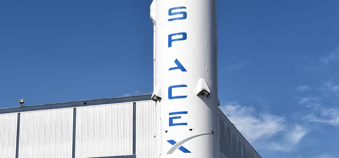 SpaceX Илона Маска изучает плюсы покупки биткоинов