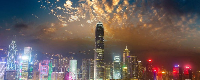 Гонконг лицензирует местные биржи, но ограничивает их число профессиональными инвесторами